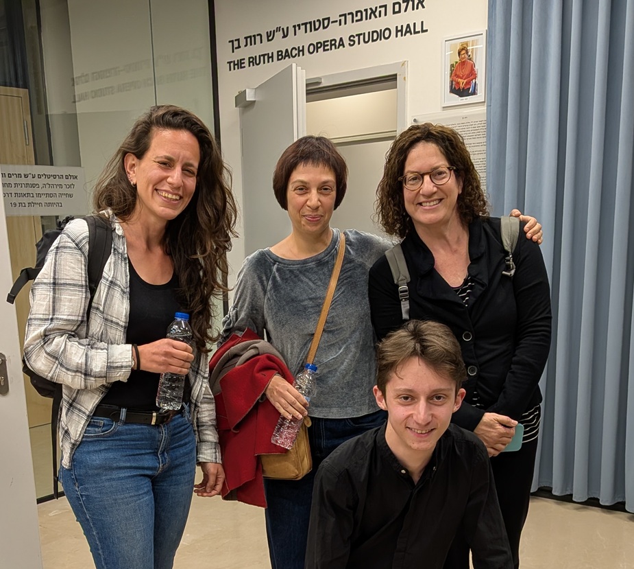 עומר שבתאי ושופטות התחרות
